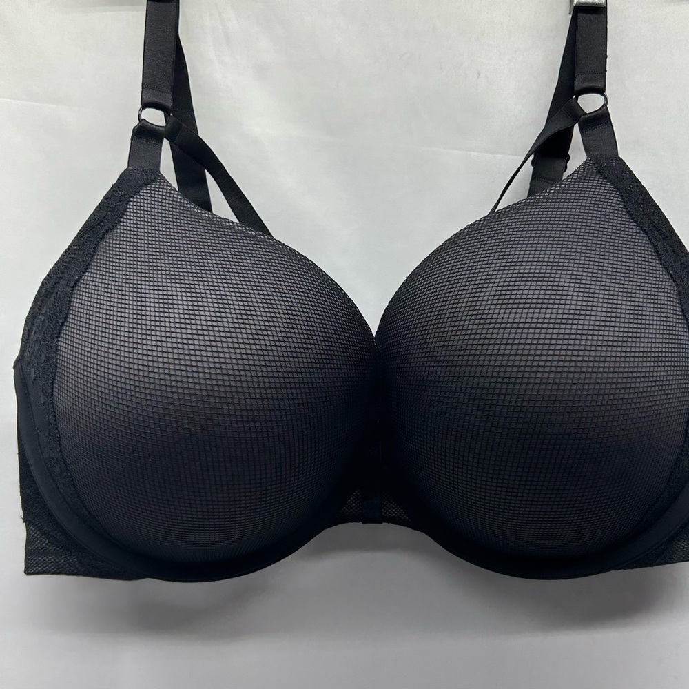 Torrid Black Push Up Plunge Women's Bra 44D Lace Trim 4 Hook Closure